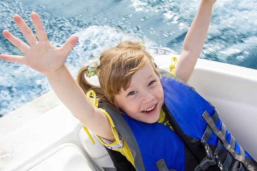 How to Keep Kids Entertained During a Pontoon Day